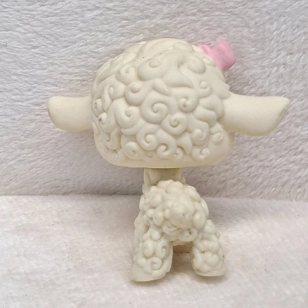 Hasbro Littlest Pet Shop Lamb 186 LPS Pink Bow Played Condition READ